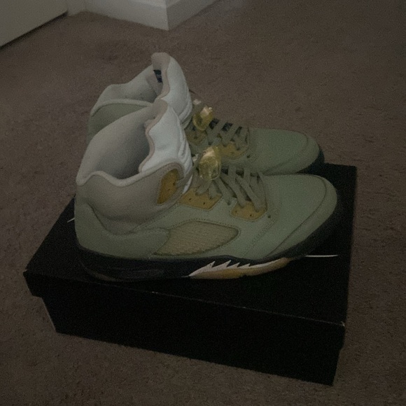 Air Jordon 5 Retro - Picture 4 of 6